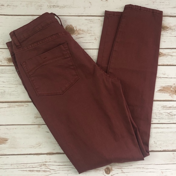 RSQ| Manhattan high rise - Picture 1 of 7